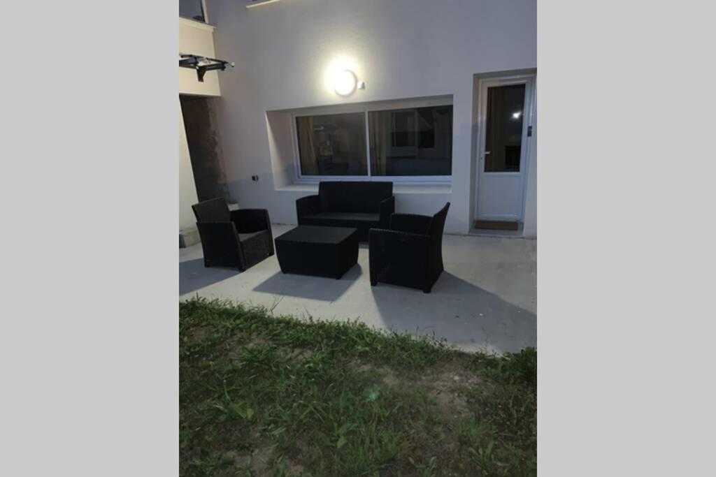 Nouveau - Studio Aux Portes De Brest Bohars Ngoại thất bức ảnh